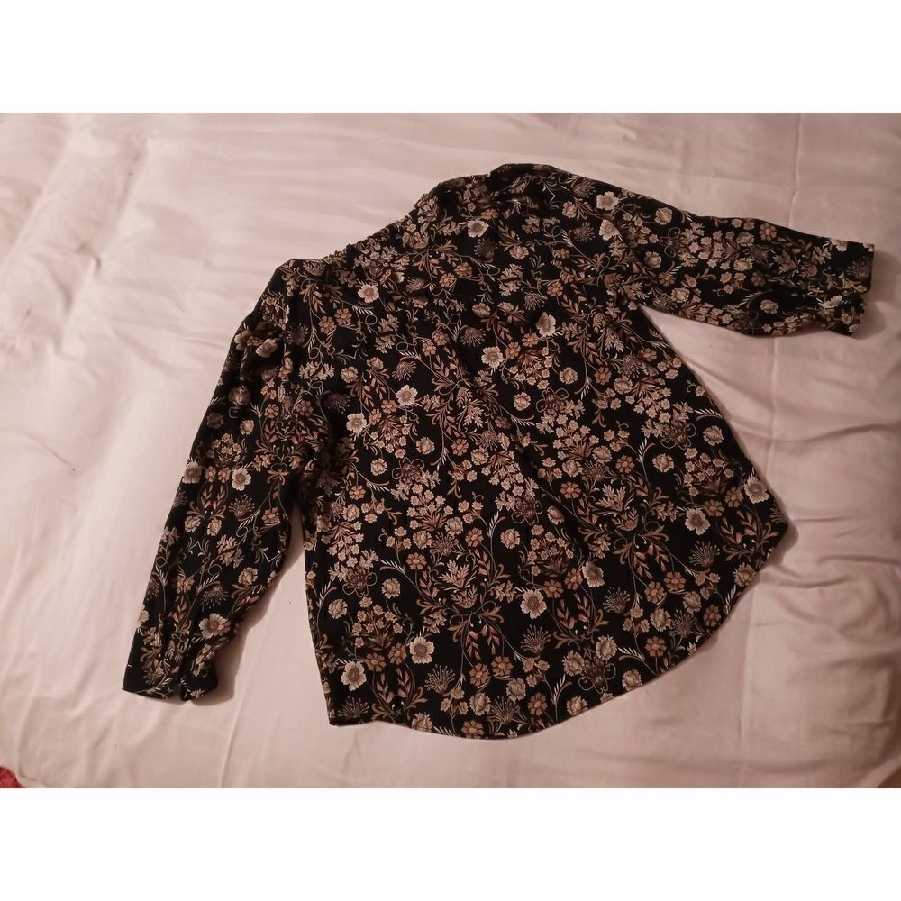 Vintage button up - Picture 2 of 3